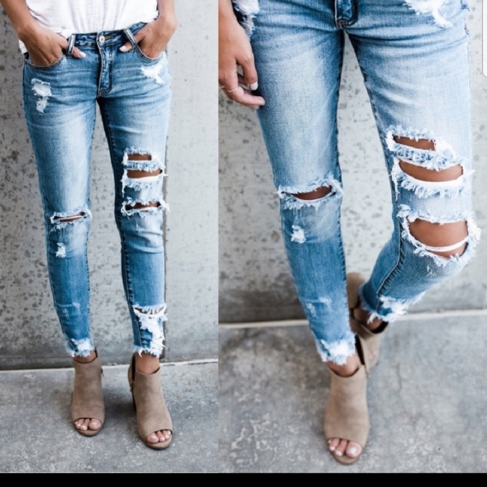 Distressed Jeans (Light Wash)